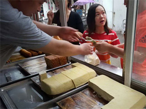 【發(fā)財(cái)路還是要有的】看趙師傅的發(fā)財(cái)之路!