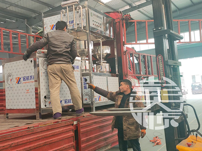 俄羅斯客戶訂購的大型豆制品生產(chǎn)線準(zhǔn)備發(fā)貨