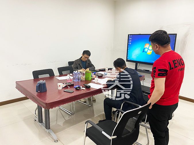 山東菏澤全自動(dòng)豆腐機(jī)客戶與彭大順的創(chuàng)新合作