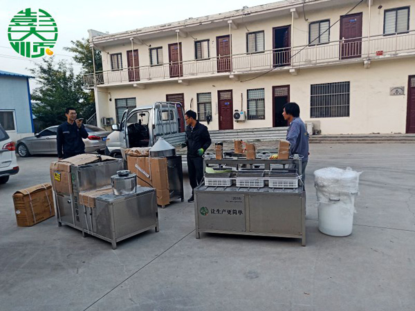 駐馬店平輿全自動豆腐機發(fā)貨現(xiàn)場