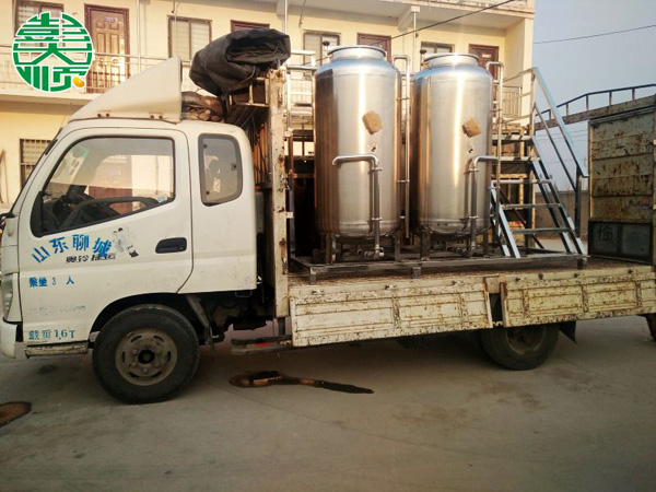 陜西延安客戶購(gòu)買的煮漿系統(tǒng)裝車現(xiàn)場(chǎng)